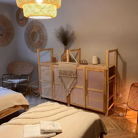 Comfortable Jacuzzi For 8 In Apartament *