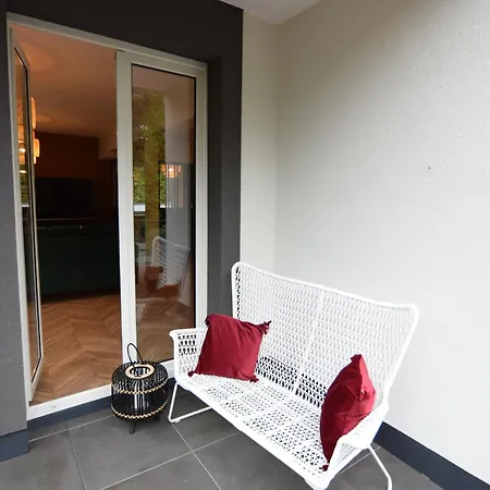 Comfortable Jacuzzi For 8 In