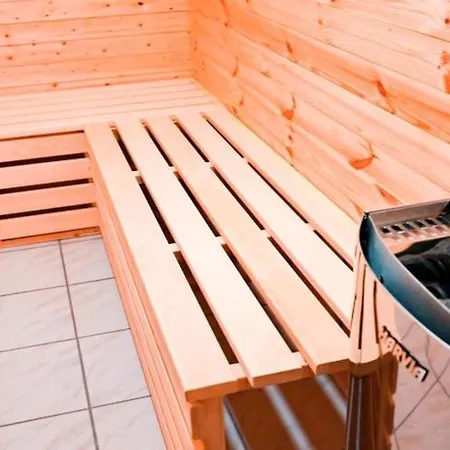 Comfortable Jacuzzi For 8 In Apartament Stężyca