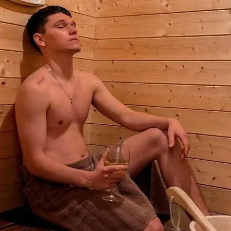 Apartament Comfortable Jacuzzi For 8 In *